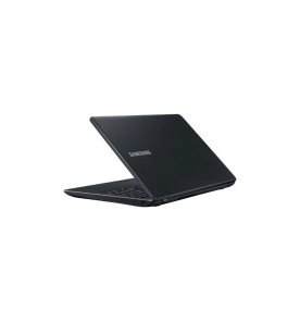 Notebook Samsung NP300E5M com Windows 10 instalado