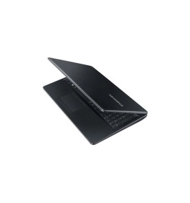Samsung NP300E5M-KFABR ideal para estudos e trabalho básico