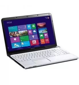 Notebook Sony Vaio SVE15125CBW - Intel Core i3-3110M - RAM 4GB - HD 500GB - Tela 15.5" - Windows 8